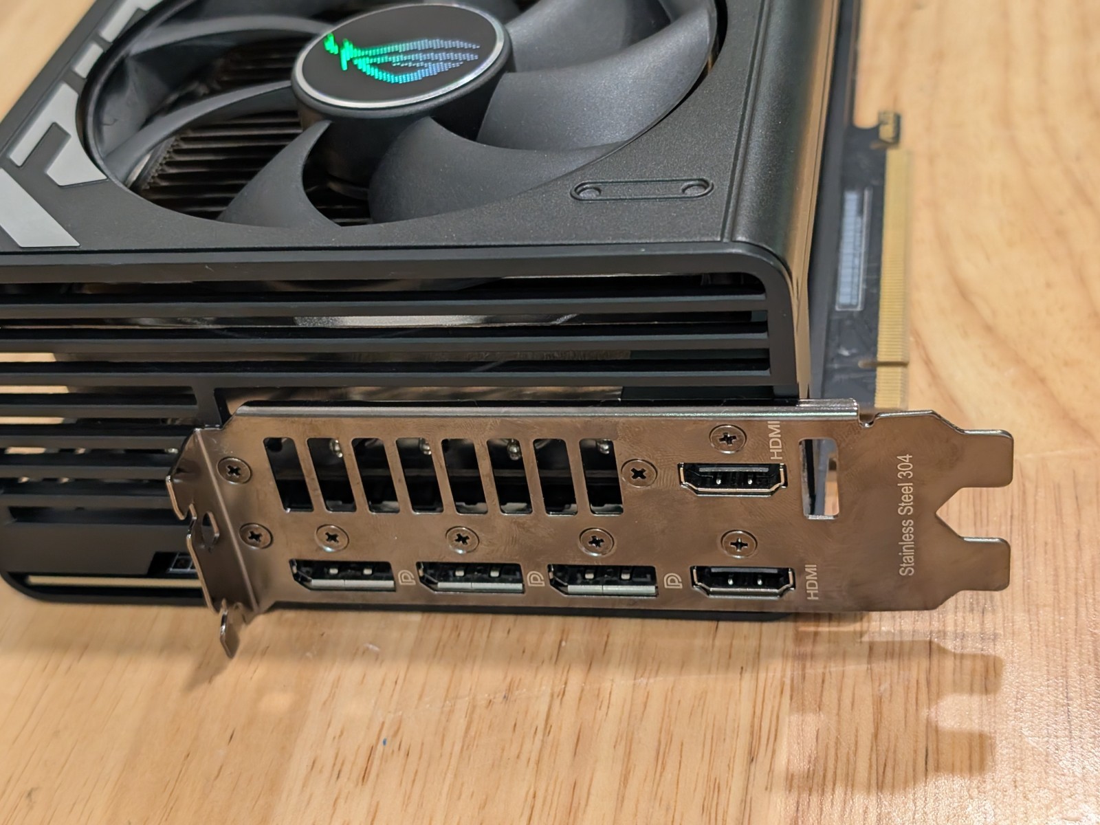 Предложение BH: Видеокарта ASU – обзор и цена Rtx 4090 24Gb Gddr6X